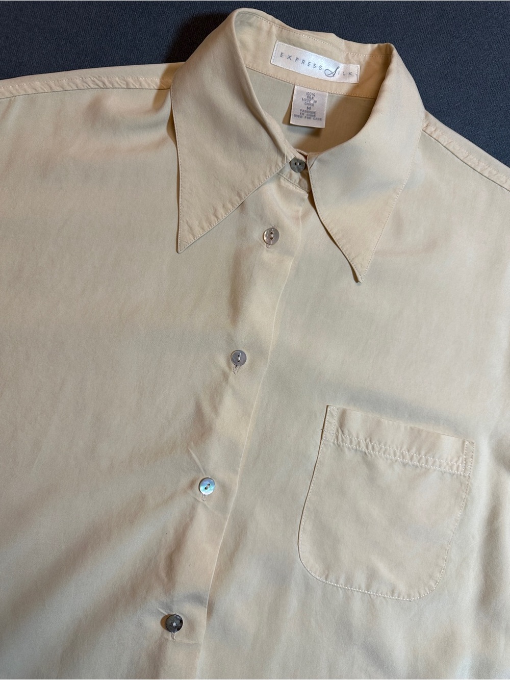 Vintage 90s Express Silk Men’s M Pale Yellow 100% Silk Short Sleeve Shirt